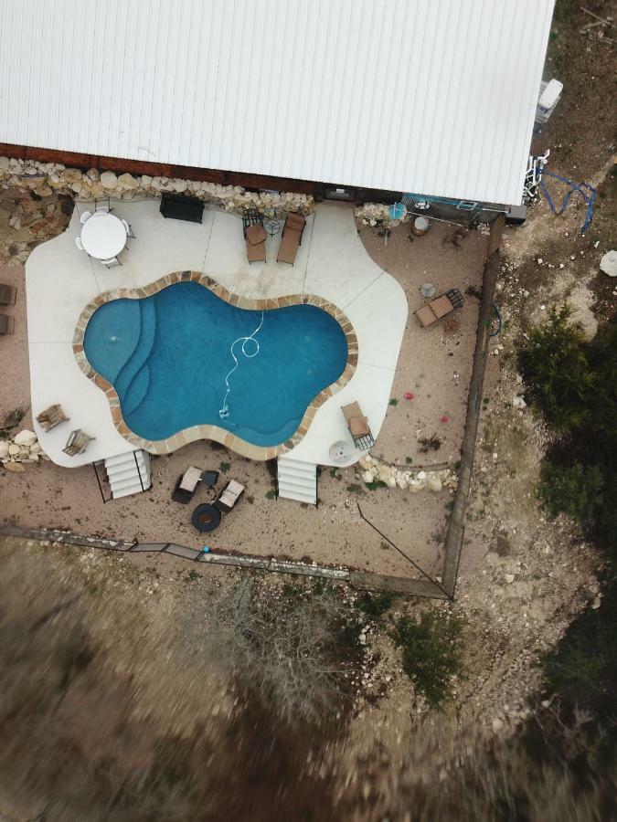 Al'S Hideaway Glamping Tents Hotel Pipe Creek Bagian luar foto
